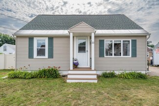 22 Slade Ave, Manchester, NH 03103