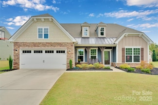379 Kentmere Ln, Clover, SC 29710