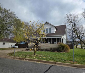 637 S Wayne St, Portland, IN 47371