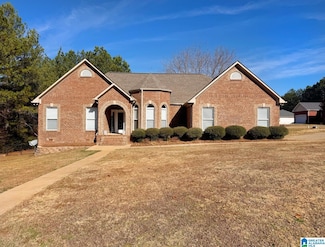 102 Chimney Peak Cir NE, Jacksonville, AL 36265