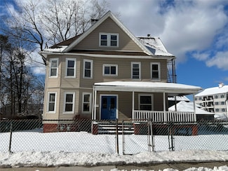 216 Smith St Unit Upper Level, Peekskill, NY 10566