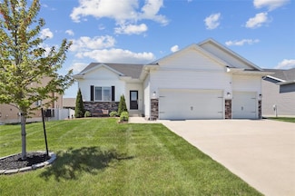 855 NE Addison Dr, Waukee, IA 50263