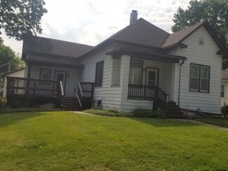 727 Chartres St, La Salle, IL 61301