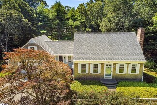 15 Bishop Rd, Eastham, MA 02642
