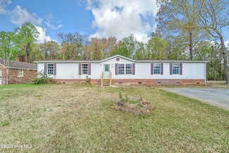 1493 Millpond Rd, Elizabeth City, NC 27909