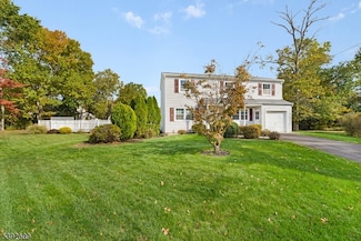 262 Graybar Dr, Bridgewater, NJ 08807