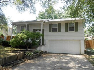 916 N Arapaho St, Independence, MO 64056