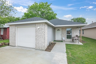 705 E South St, Itasca, TX 76055