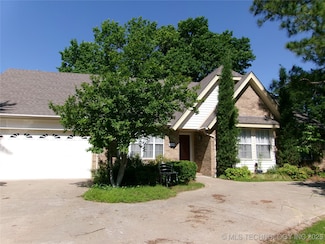 2505 Fort Davis Dr, Muskogee, OK 74403