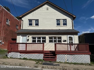 210 Center Ave, Plymouth, PA 18651