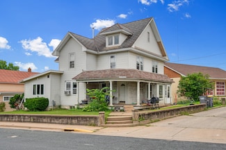 16846 S 1st St, Galesville, WI 54630