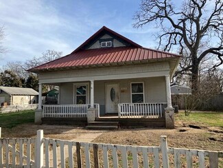 2502 E Vandalia St, Joplin, MO 64801