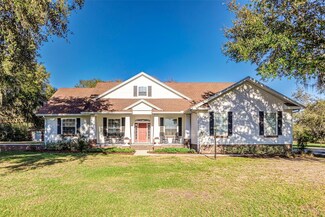 725 Giant Oak Rd, Lakeland, FL 33810