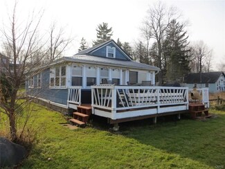 1943 Hickory St, Chittenango, NY 13037
