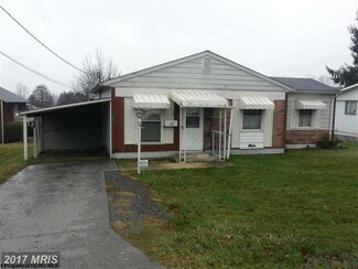 109 Pleasant Ave, Kingwood, WV 26537