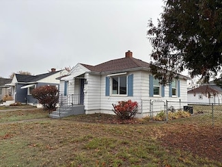 2704 N Crestline St, Spokane, WA 99207