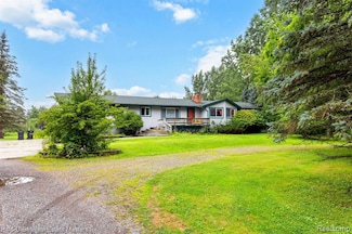 30600 Bordman Rd, Richmond, MI 48062