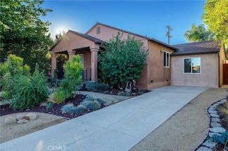 17726 Martha St, Encino, CA 91316