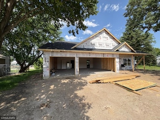 820 Morrison Ave S, Annandale, MN 55302