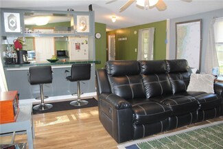 1134 Country Woods Rd, Meridian, GA 31319