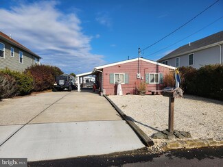 14 W Thames Rd, Little Egg Harbor Township, NJ 08087