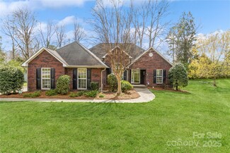 2019 W Laporte Dr, Charlotte, NC 28216