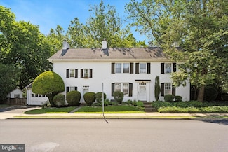 301 E Moreland Rd, Willow Grove, PA 19090