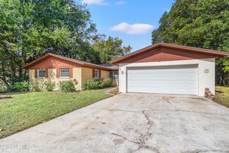 7819 Knoll Dr N, Jacksonville, FL 32221