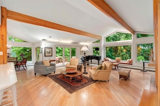 231 Ridge Rd, New City, NY 10956