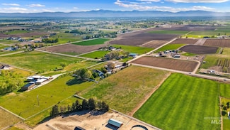 3735 S Black Cat Rd, Meridian, ID 83687
