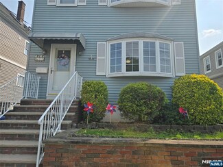 22 Van Dyke St Unit 1, Wallington, NJ 07057