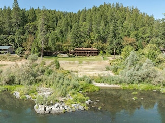 11926 Galice Rd, Merlin, OR 97532