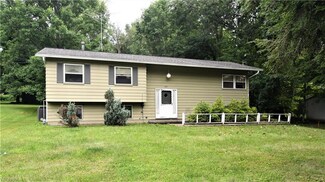 221 Northmoreland Ave, Munroe Falls, OH 44262