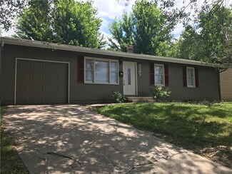 3327 S Vermont Ave, Independence, MO 64052