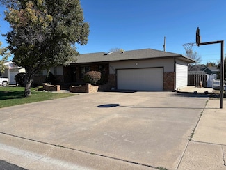 2202 Felten Dr, Hays, KS 67601