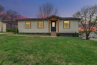 2058 Oakwood Ave, Nashville, TN 37207