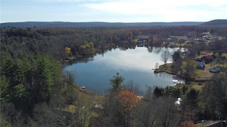 84 Lakeside Dr, Luzerne County, PA 18661