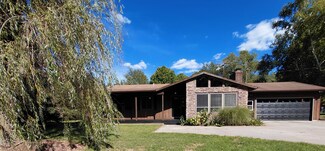 31715 30th St, Paw Paw, MI 49079