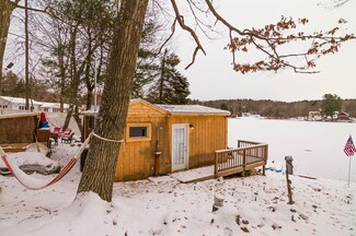 19 Shoreline Dr, West Brookfield, MA 01585