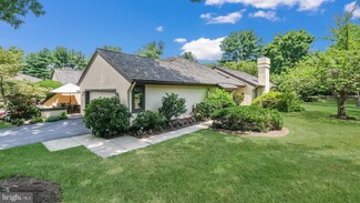 4 Tally Ho Ln, Blue Bell, PA 19422