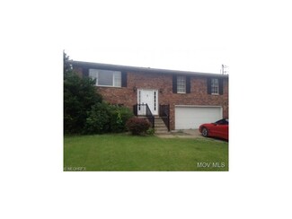 288 Greenwood Dr, Williamstown, WV 26187