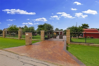 138 Sandy Oaks Loop, Bastrop, TX 78602