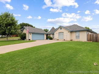 5633 Steeper Dr, Bartlesville, OK 74006