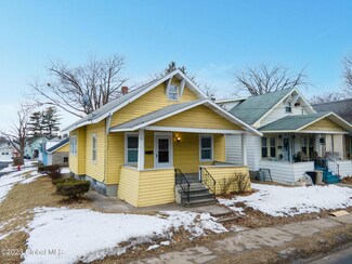 1770 Hamburg St, Schenectady, NY 12304