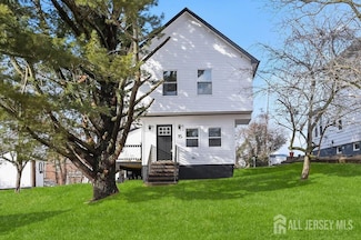 15 Clausen Ln, Sayreville, NJ 08872