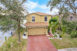 7819 Carriage Pointe Dr, Gibsonton, FL 33534
