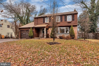 20 Lantern Ln, Cherry Hill, NJ 08002