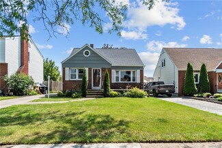 204 Renwood Ave, Buffalo, NY 14217