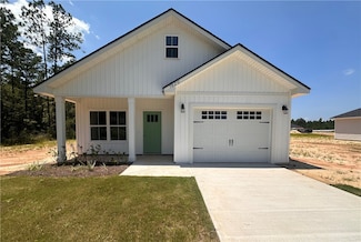 1820 S Palm St, Jesup, GA 31546