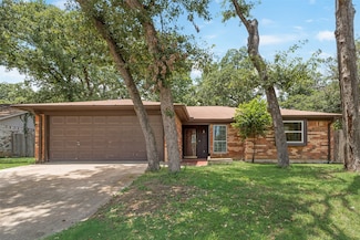 3614 French Wood Dr, Arlington, TX 76016